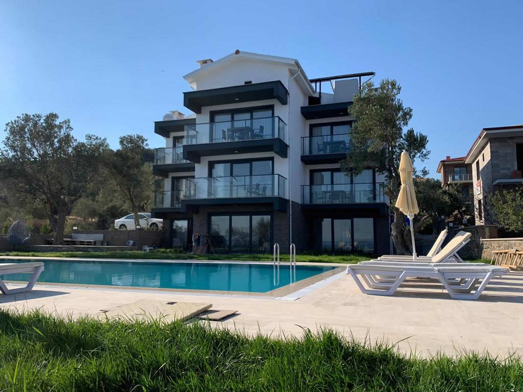 Galeri Assos Luna Houses